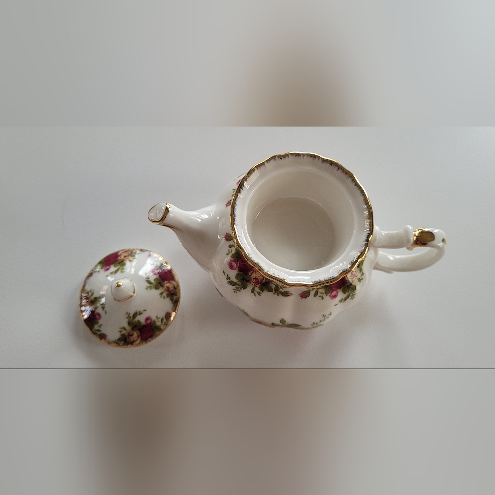 Tea Pot - Small - Picture 3 of 5